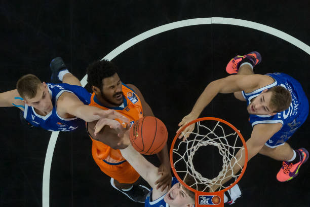 策为球队创 策为球队创